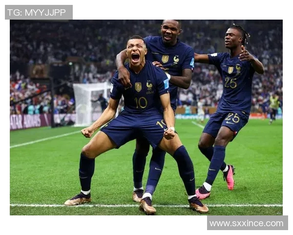 西安足球队在世界杯预选赛中以70分稳居积分榜首位 西安足球队在世界杯预选赛中以70分稳居积分榜首位