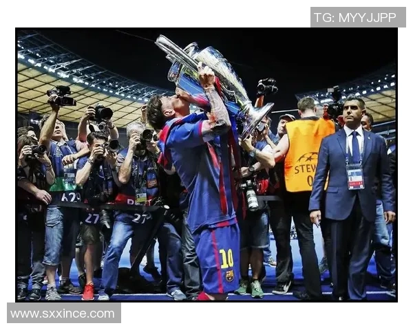 巴萨与尤文图斯激战张路解说精彩瞬间回顾