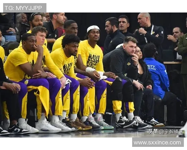 湖人对决热火第五场激战即将上演谁将赢得总冠军的荣耀