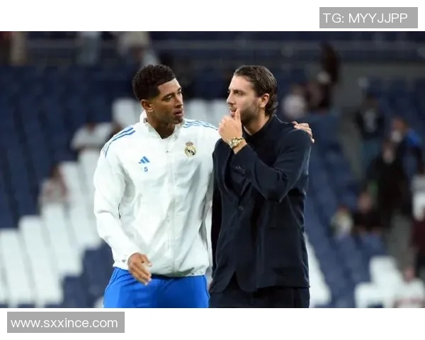 皇马与尤文激战正酣球迷期待巅峰对决的精彩瞬间