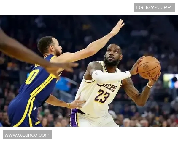 詹姆斯全能表现助湖人加时战胜勇士成功晋级季后赛