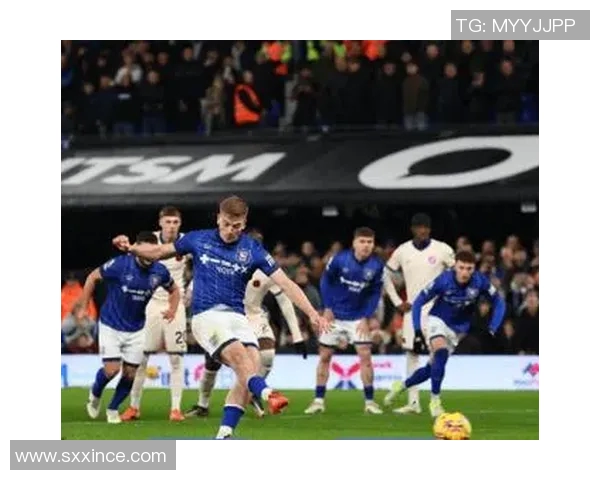 伊普斯维奇与西旺西的精彩对决揭示英冠联赛的激烈竞争与球队实力较量