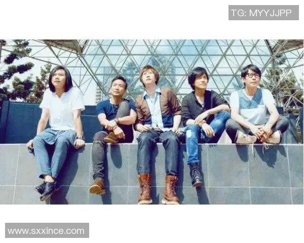 祝铭震的音乐旅程与创作灵感探索：从初心到梦想的蜕变与成长