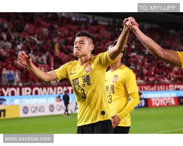 20170722恒大与上港激战正酣精彩瞬间回顾与赛后分析 20170722恒大与上港激战正酣精彩瞬间回顾与赛后分析