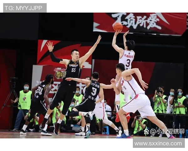 CBA焦点对决北京首钢迎战辽宁本钢决战赛季巅峰之战