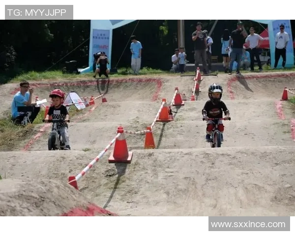 极限运动联赛精彩点评成都街舞队的节奏魅力与表现分析MBA 极限运动联赛精彩点评成都街舞队的节奏魅力与表现分析MBA