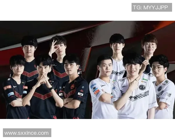 独家解析FPX战队在比赛中的耐力表现与其他战队的对比分析MBA