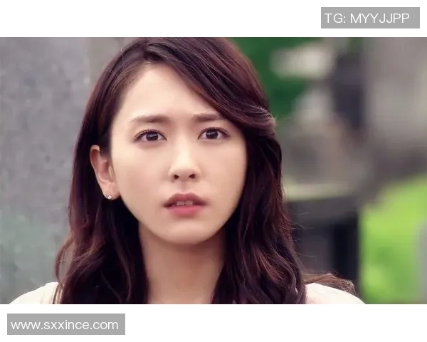 杨娜专访：从青涩球员到篮球女神的成长之路与心路历程